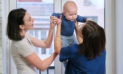 Bebekle İlk Ayda Misafir Trafiğini Nasıl Yönetmeli?